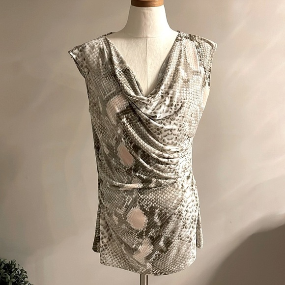 Kenneth Cole New York Tops - Kenneth Cole NY women’s snakeskin python jersey rushed top sleeveless neutral M